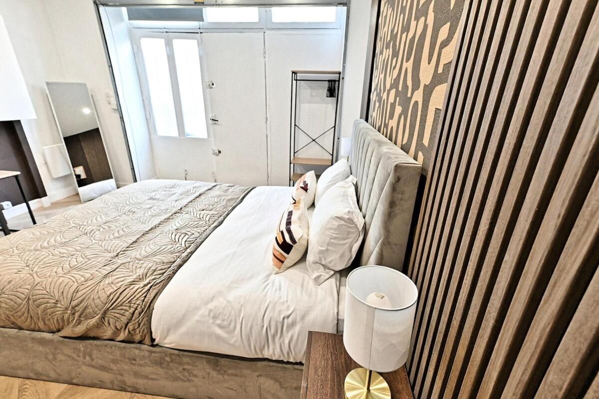Elegant - Pere Lachaise Apartment Paris